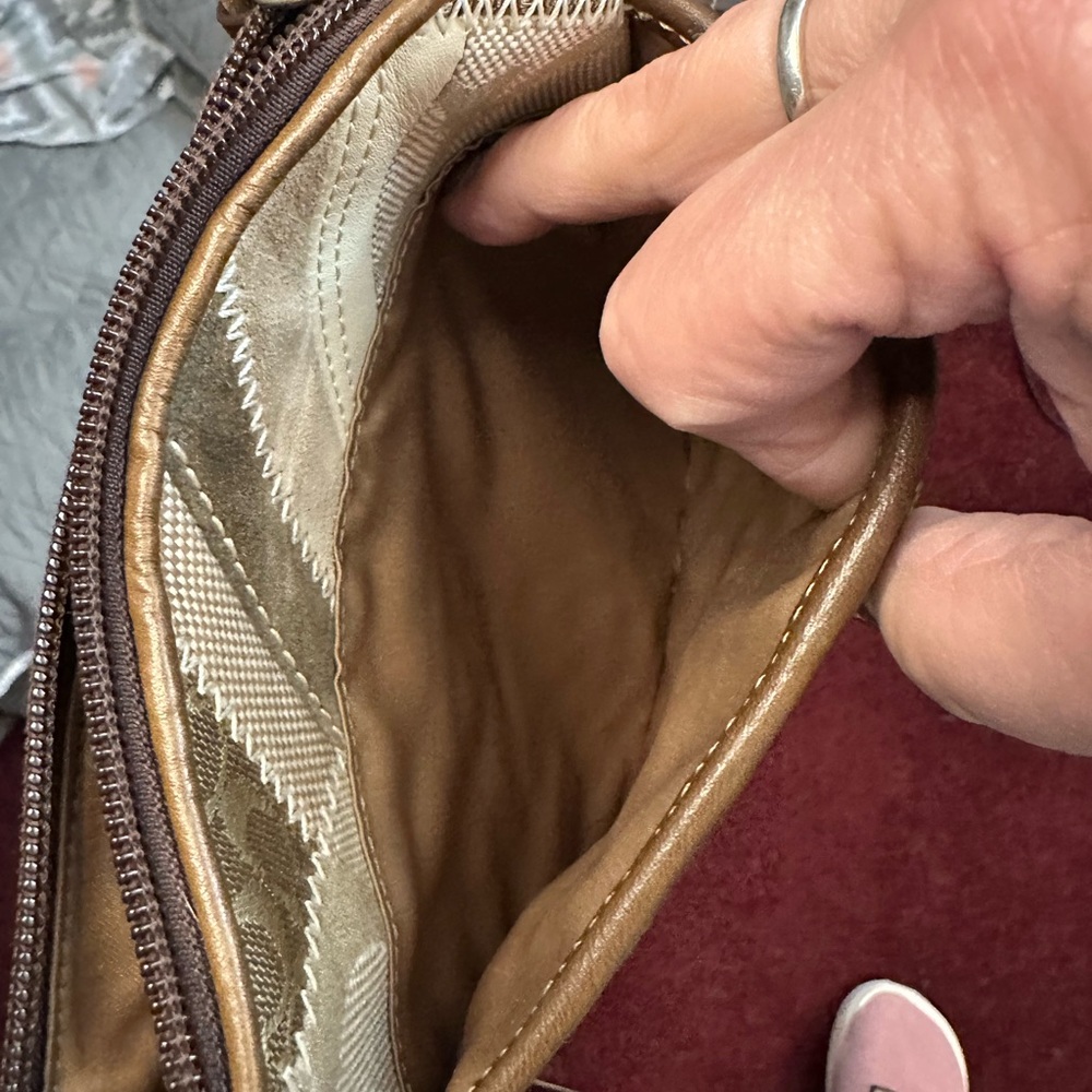 Coach Cross Body Patchwork Euc B087341705 (Buy No… - image 3